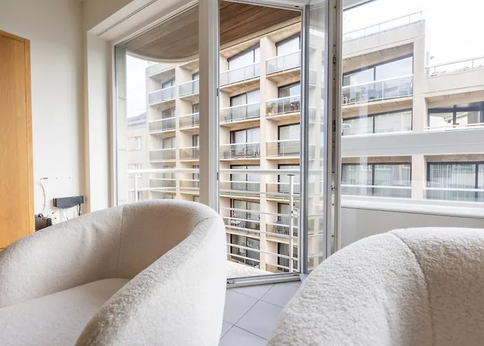 Lecomte - The Shoreline - 232 *